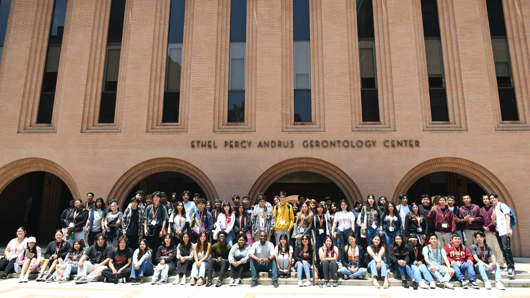 Field trip to USC Leonard Davis School introduces USC TRiO students to aging research opportunites